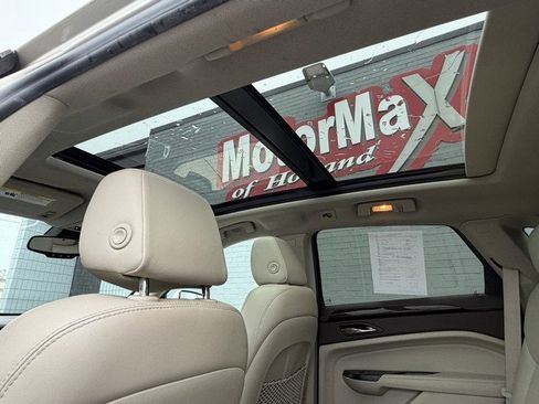 Used 2015 Cadillac SRX Luxury image 29