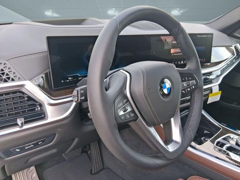 Used 2026 BMW X5 xDrive40i w/ Climate Comfort Package image 4