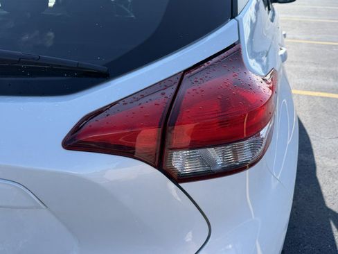 Used 2020 Nissan Kicks SV FWD image 13