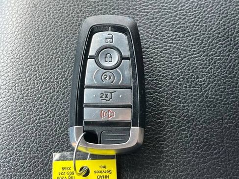 Used 2021 Ford Expedition Limited AWD/4WD image 24