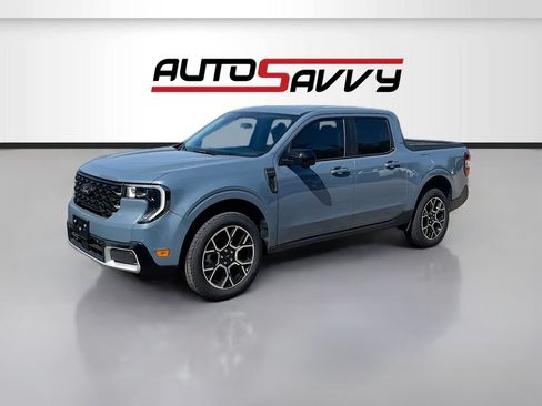 Used 2025 Ford Maverick Lariat w/ 4K Tow Package AWD/4WD image 3