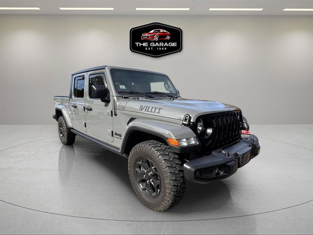 Used 2021 Jeep Gladiator Sport AWD/4WD image 7