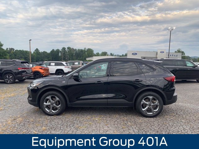 Used 2025 Ford Escape ST-Line Select AWD/4WD image 4