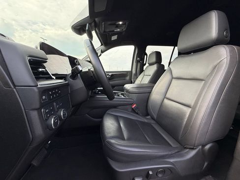 Used 2025 Chevrolet Tahoe Z71 AWD/4WD image 21
