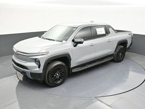 New 2025 Chevrolet Silverado EV LT AWD/4WD image 58