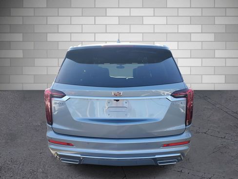 New 2025 Cadillac XT6 Luxury image 4