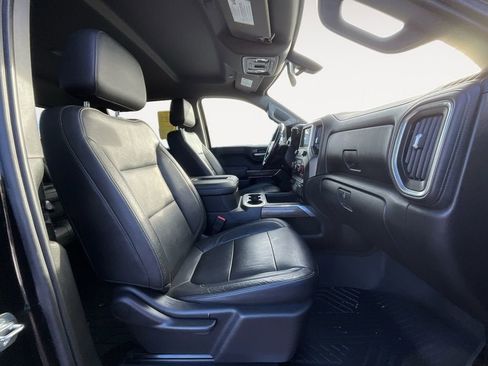 Used 2020 Chevrolet Silverado 1500 LT Trail Boss w/ Midnight Edition image 15