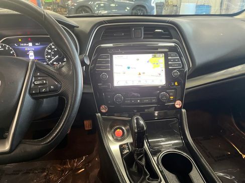Used 2023 Nissan Maxima SV w/ Floor Mat Group image 18