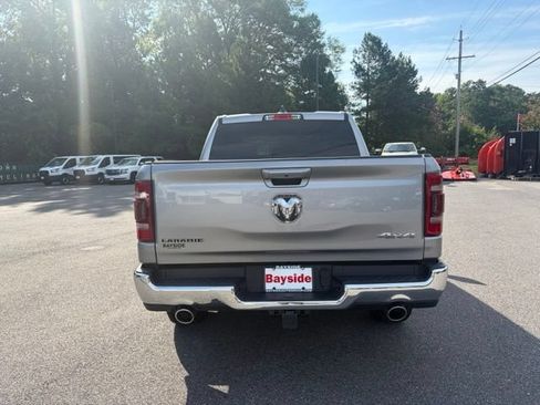 Used 2024 RAM 1500 Laramie AWD/4WD image 17