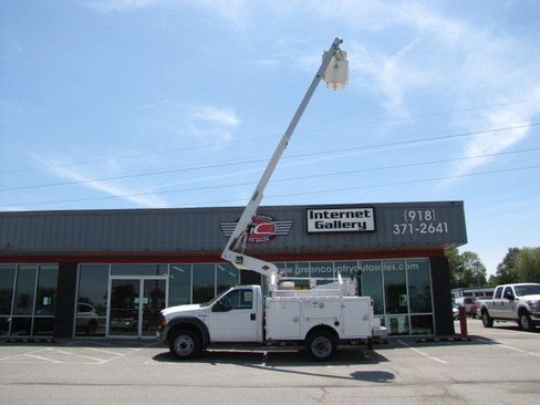 Used 2006 Ford F450 XL image 1