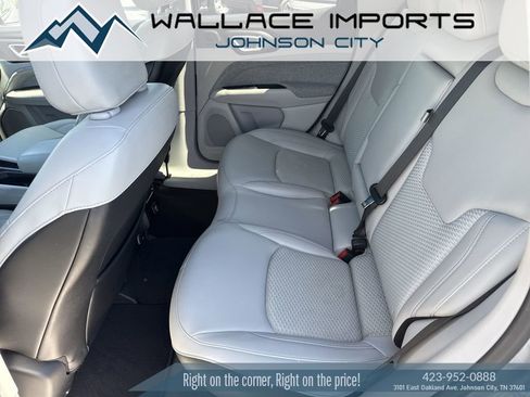 Used 2022 Jeep Compass Latitude w/ Sun and Sound Group AWD/4WD image 35