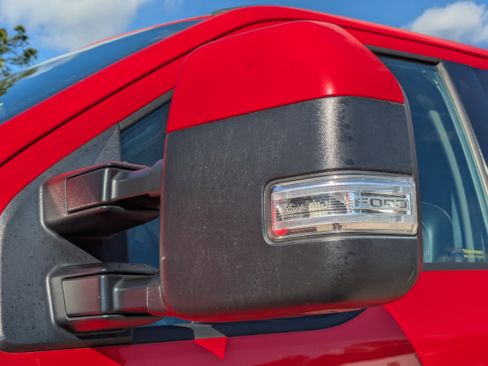 Used 2019 Ford F250 Lariat w/ Lariat Value Package image 31