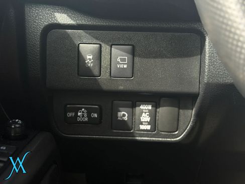 Used 2023 Toyota Tacoma TRD Off-Road w/ TRD Premium Off Road Package AWD/4WD image 35