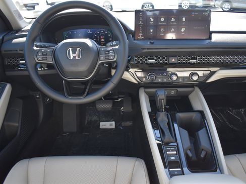 New 2025 Honda Accord EX-L image 19