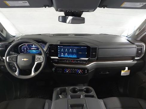 New 2026 Chevrolet Silverado 1500 LT w/ Z71 Off-Road Package image 5