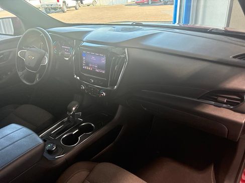 Used 2023 Chevrolet Traverse LT AWD/4WD image 40
