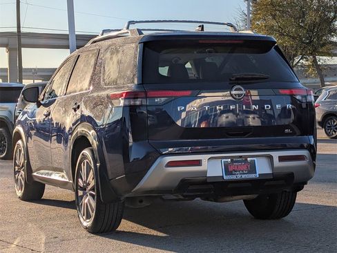 Certified 2024 Nissan Pathfinder SL w/ SL Premium Package image 3