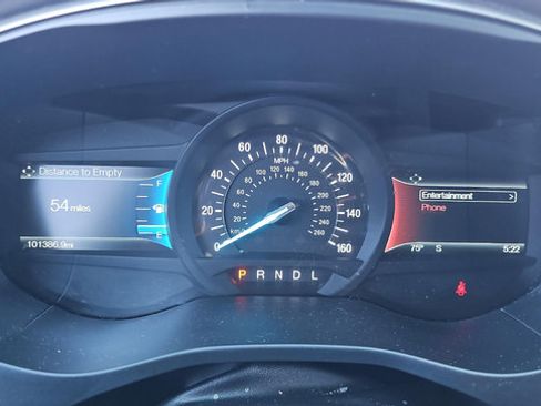 Used 2018 Ford Fusion SE w/ Fusion SE Technology Package FWD image 11