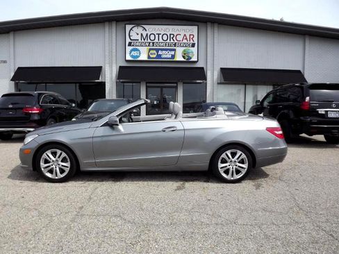 Used 2011 Mercedes-Benz E 350 Cabriolet image 12