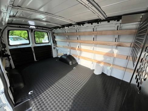 Used 2025 GMC Savana 2500 w/ Driver Convenience Package RWD image 21