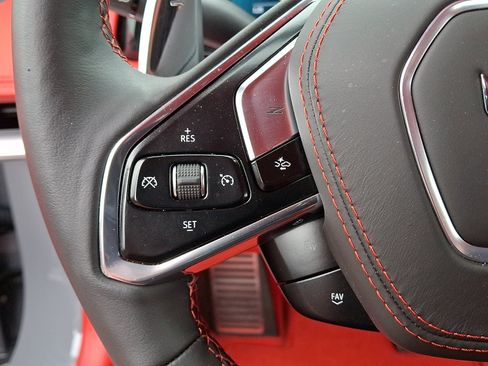 Used 2025 Chevrolet Corvette Stingray Premium Conv w/ Z51 Performance Package RWD image 20