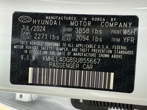Used 2025 Hyundai Elantra SE image 30