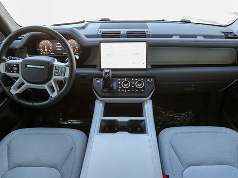 Used 2025 Land Rover Defender 110 X-Dynamic SE AWD/4WD image 16