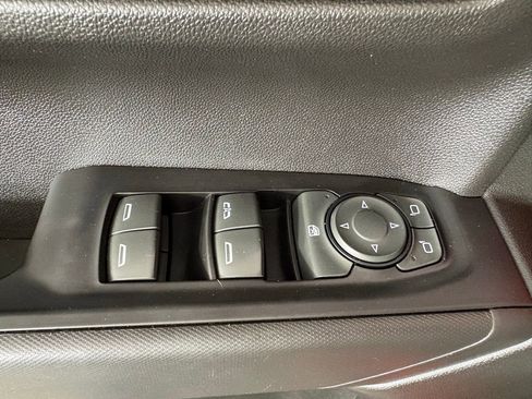 Used 2019 Chevrolet Silverado 1500 Custom Trail Boss w/ Custom Convenience Package image 16