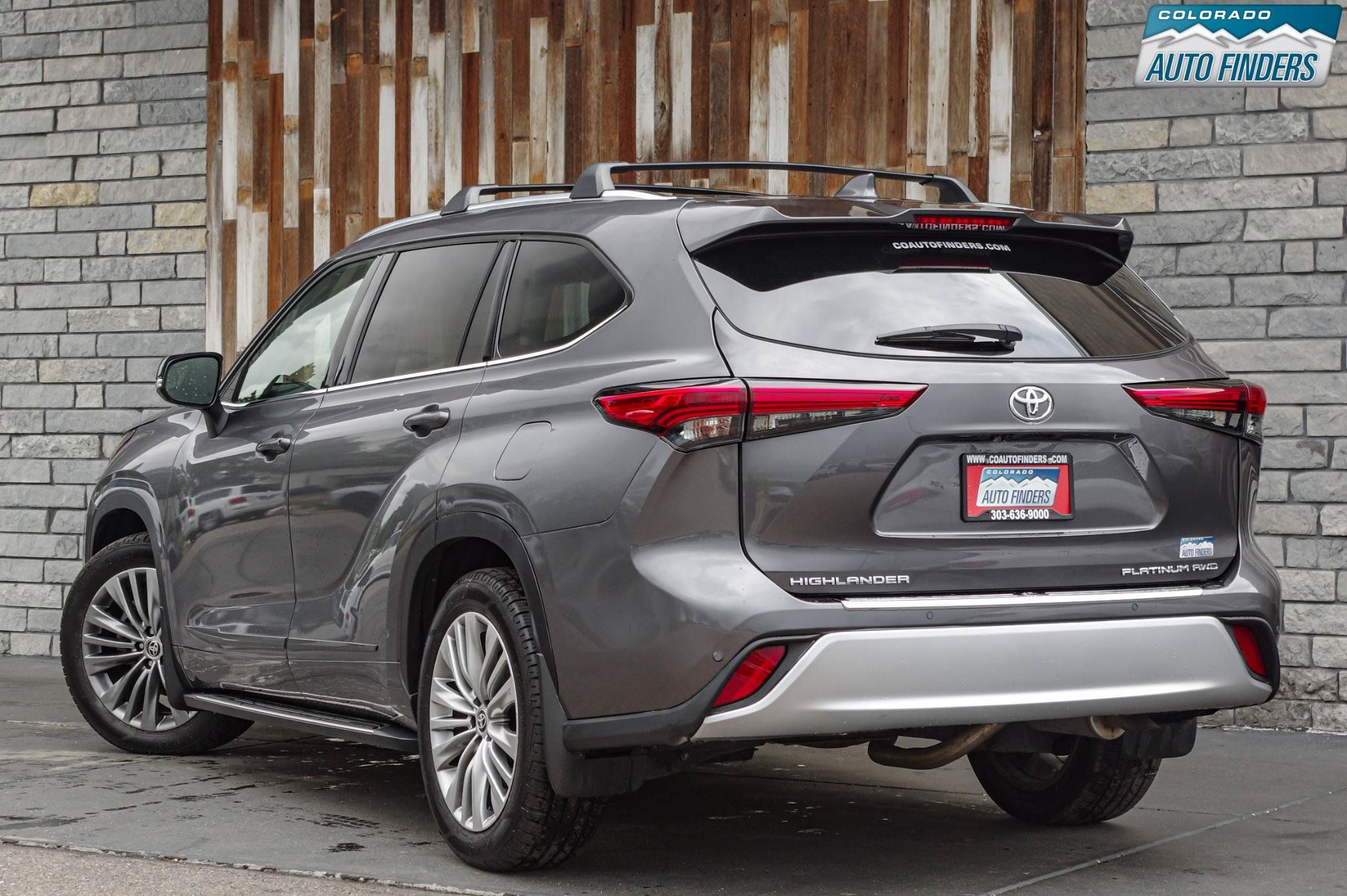 Used 2021 Toyota Highlander Platinum AWD/4WD image 4