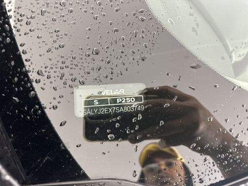 Certified 2025 Land Rover Range Rover Velar S image 28