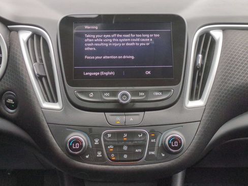 Used 2024 Chevrolet Malibu LT FWD image 17