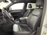 Used 2020 Volkswagen Atlas Cross Sport SEL image 5