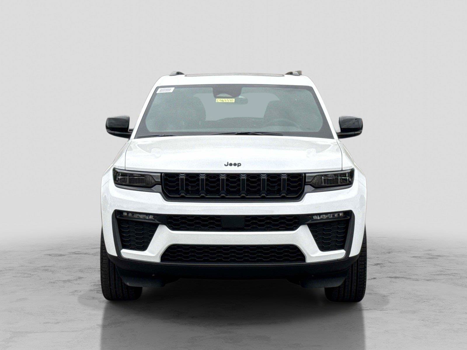New 2027 Jeep Grand Cherokee Limited AWD/4WD image 2