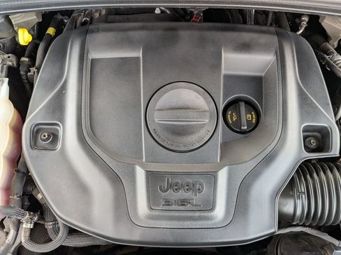 Used 2023 Jeep Grand Cherokee Summit w/ Rear Seat Video Group I AWD/4WD image 13