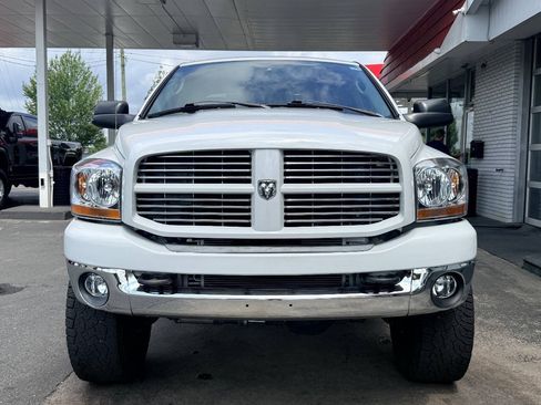 Used 2006 Dodge Ram 2500 Truck SLT w/ TRX4 Group AWD/4WD image 7