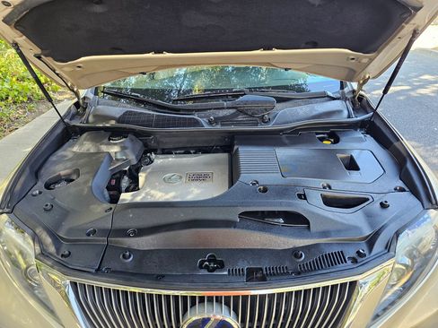 Used 2012 Lexus RX 450h AWD image 37