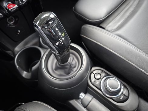 Used 2023 MINI Cooper S w/ Premium Package image 23