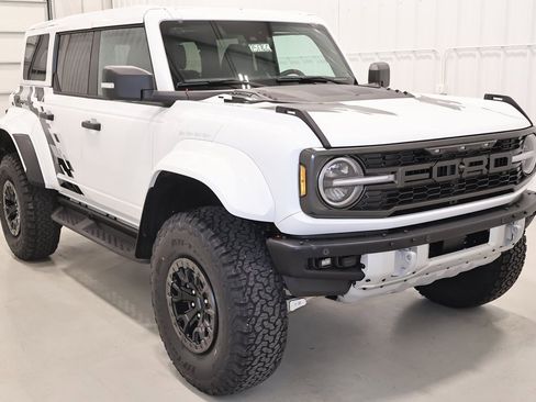 New 2025 Ford Bronco Raptor image 2