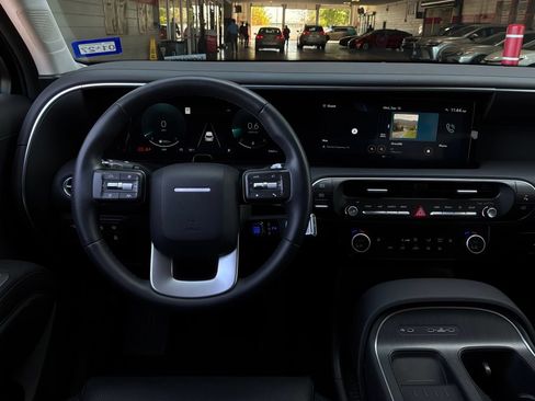 Used 2026 Hyundai Palisade SEL FWD image 19
