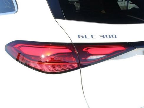 New 2026 Mercedes-Benz GLC 300 image 12