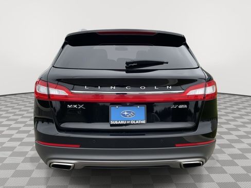 Used 2016 Lincoln MKX Reserve w/ Luxury Package AWD/4WD image 28