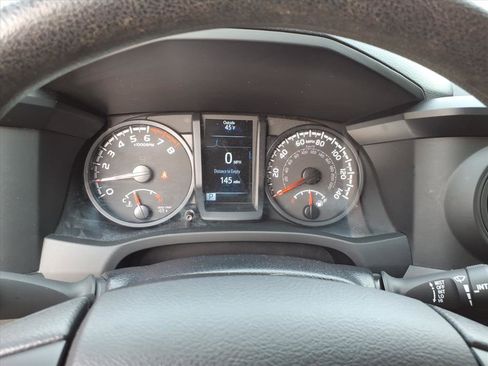 Used 2022 Toyota Tacoma SR image 17