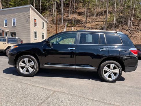 Used 2013 Toyota Highlander Limited image 8