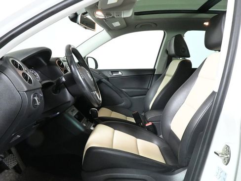 Used 2017 Volkswagen Tiguan Wolfsburg Edition image 3