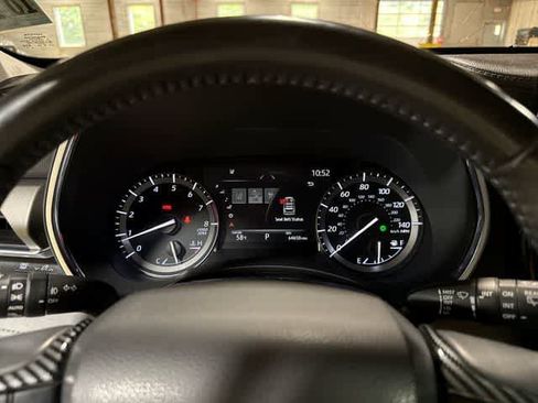 Used 2021 Toyota Highlander Limited AWD/4WD image 38