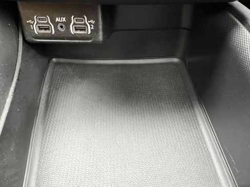 Used 2023 Dodge Durango GT image 32