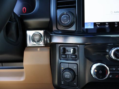 New 2026 Ford F250 Lariat w/ Lariat Ultimate Package image 31