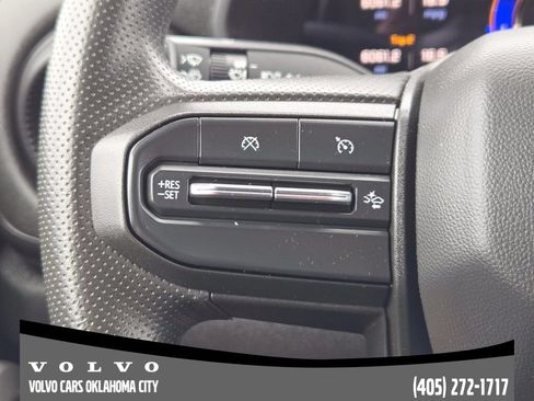 Used 2024 Chevrolet Colorado Trail Boss w/ Technology Package AWD/4WD image 21