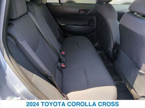 Used 2024 Toyota Corolla Cross LE FWD image 24