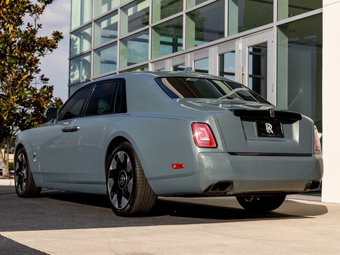 Certified 2023 Rolls-Royce Phantom Sedan w/ The Phantom Package image 10